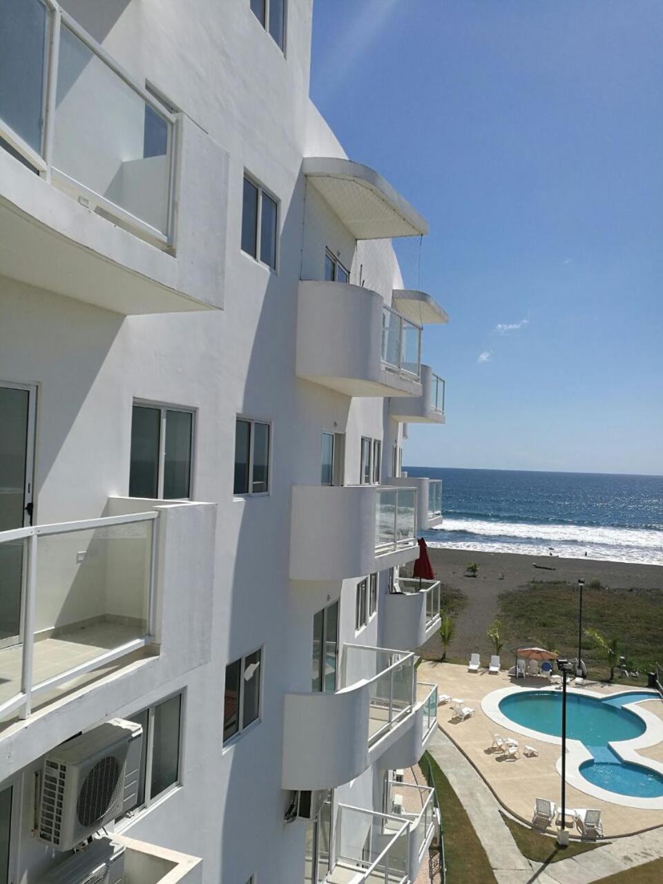Playa La Barqueta , Las Olas Tower Front David Eksteriør billede